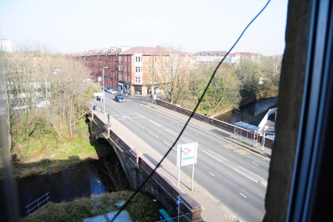 Glasgow Apartment Transport Links & Street Parking Exterior foto